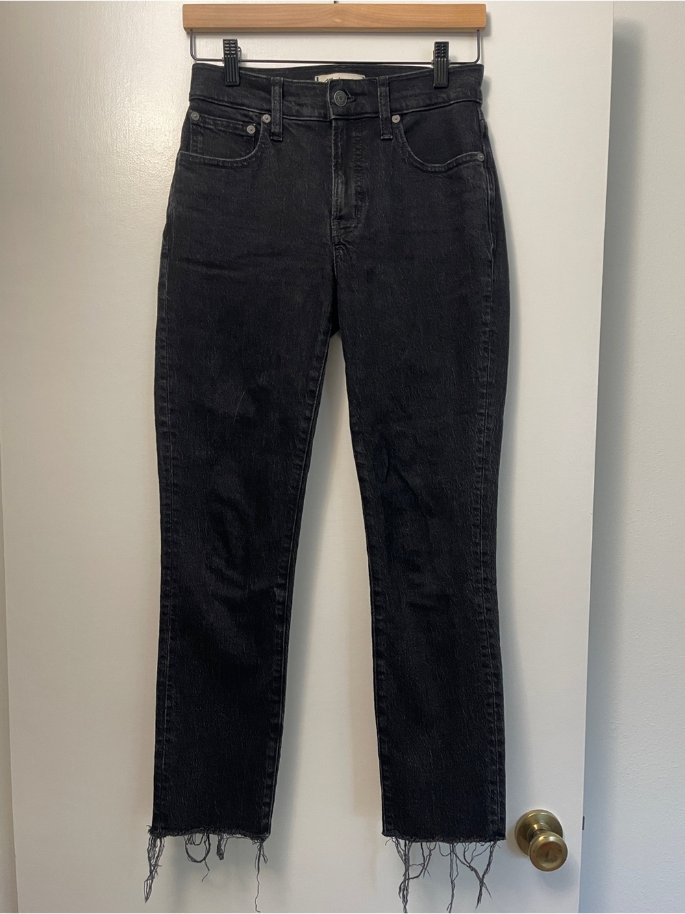 Madewell The Mid-Rise Perfect Vintage Jean - Cropped - Distressed Black